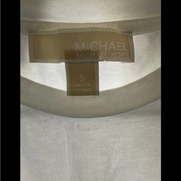 Michael Kors Red Snake Logo T-Shirt - Picture 2 of 2